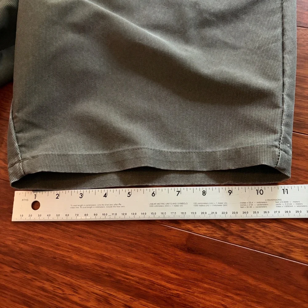 Billabong Submersibles Outsider Corduroy Hybrid Shorts Grey Mens Size 40